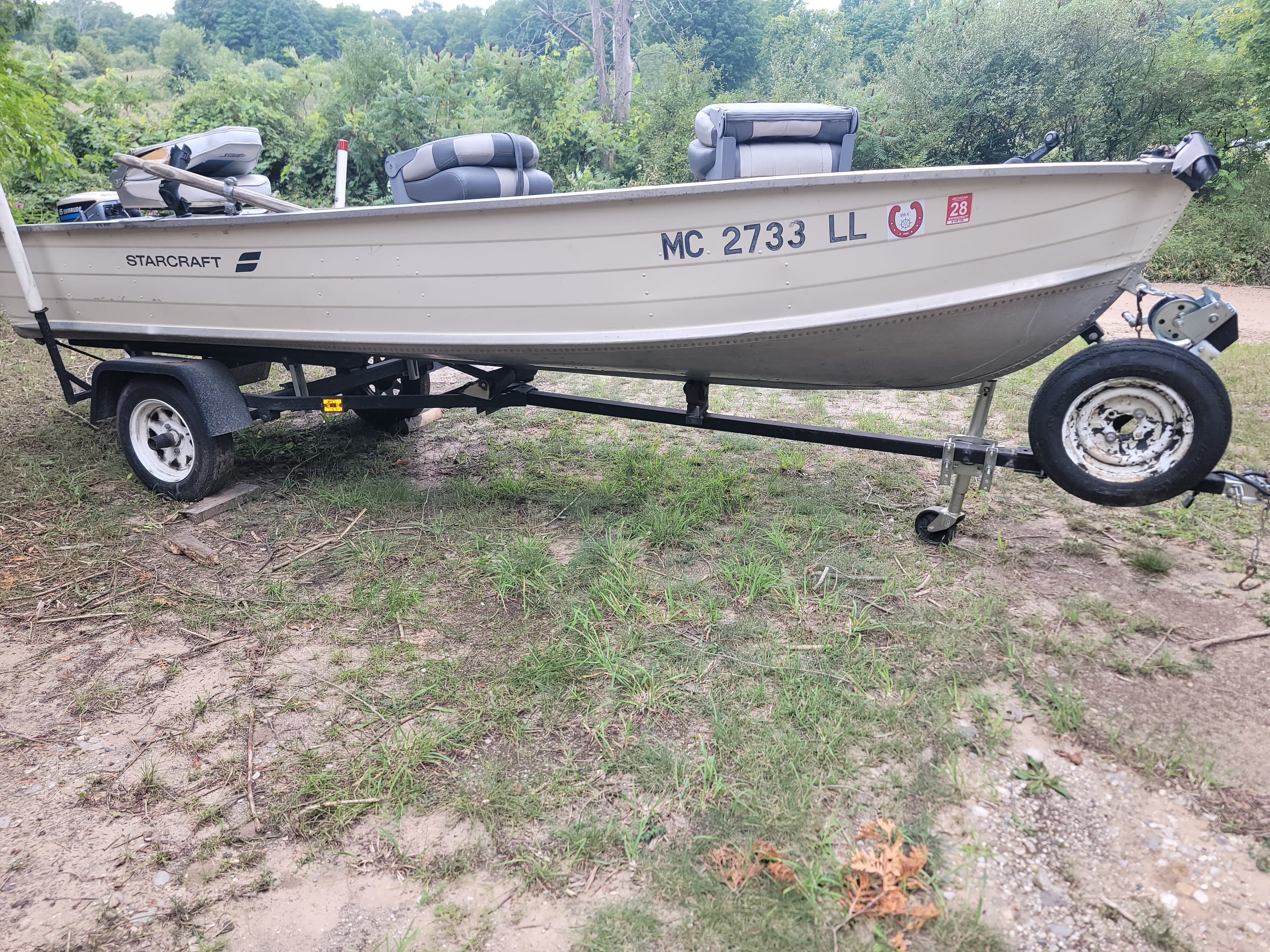1982 Starcraft 14 Foot Fishing boat
