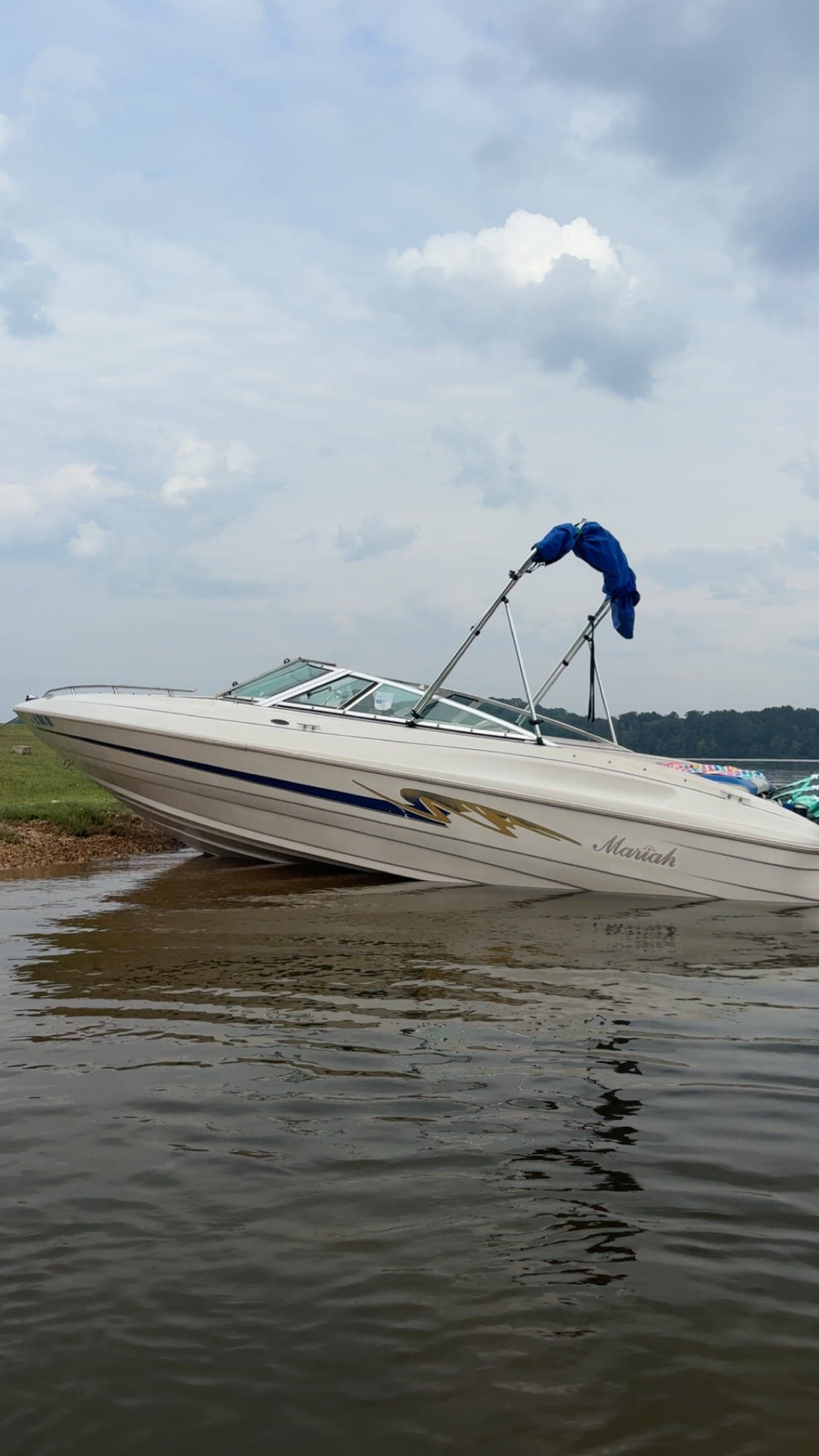 1998 Mariah Talari 209
