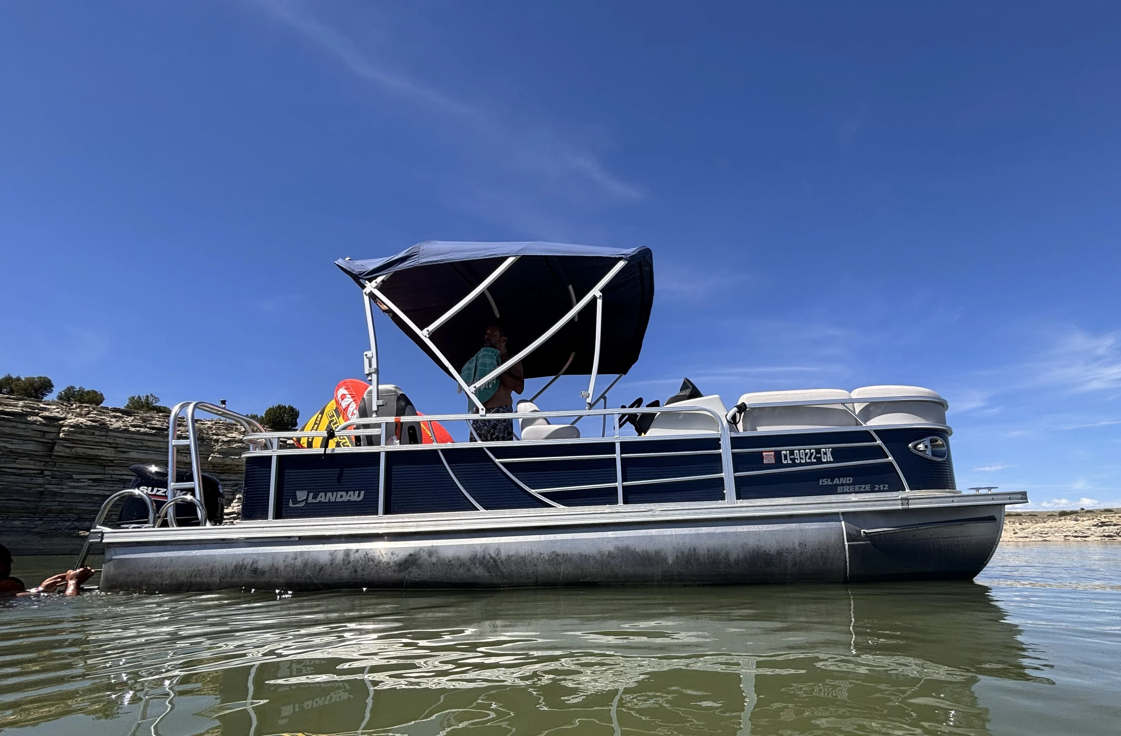2019 Landau 212 Island Breeze Rear Fish