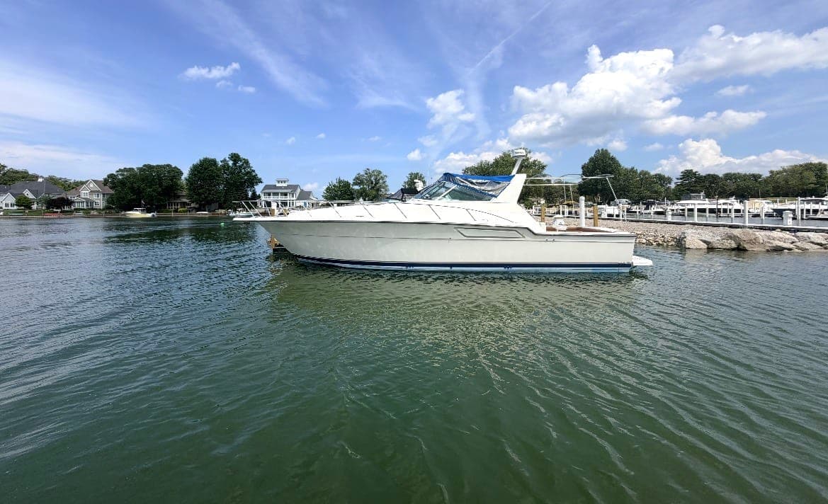 1994 Tiara 43 Open thumbnail 1