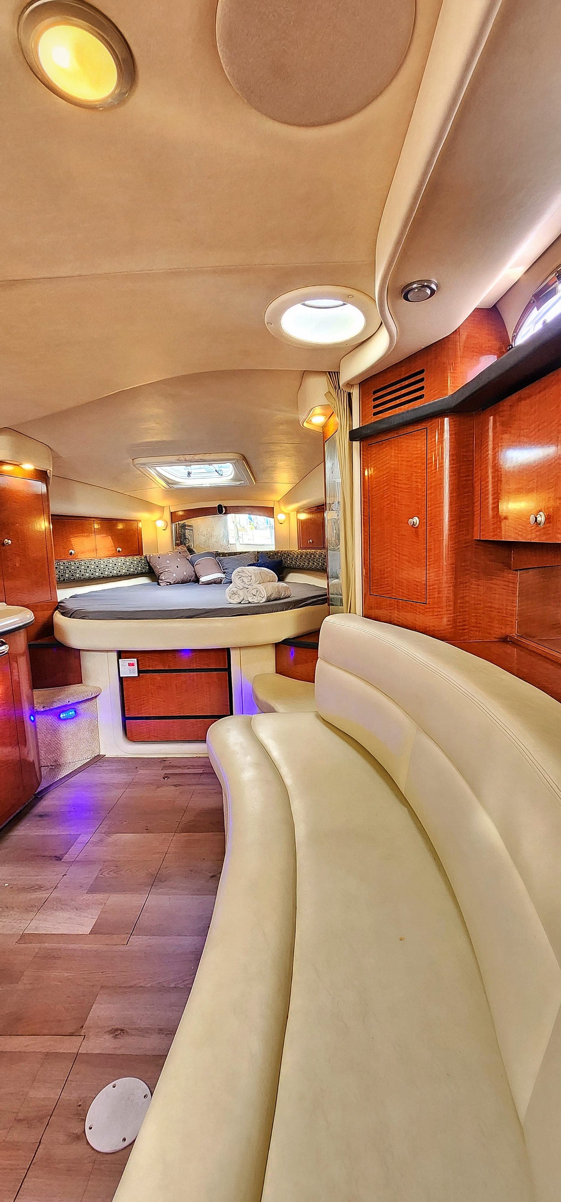 2005 Sea Ray Sundancer 340 thumbnail 1