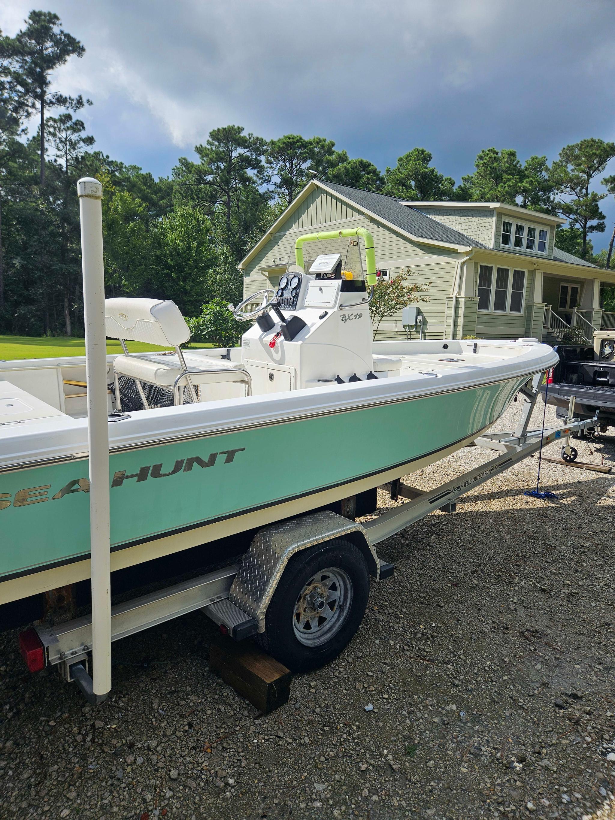 2008 Sea Hunt BX 19 thumbnail 1