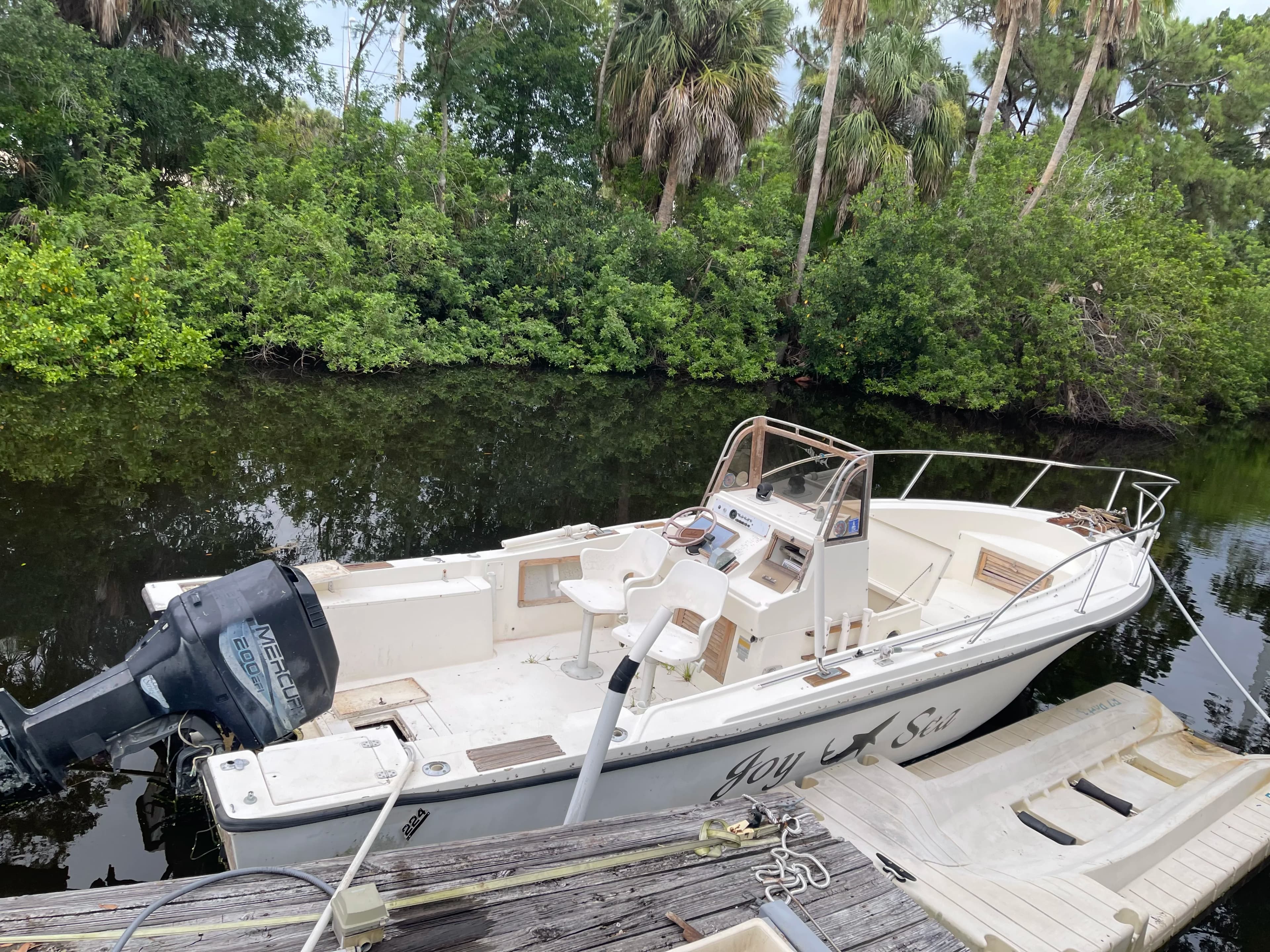 1986 Mako 224 thumbnail 1