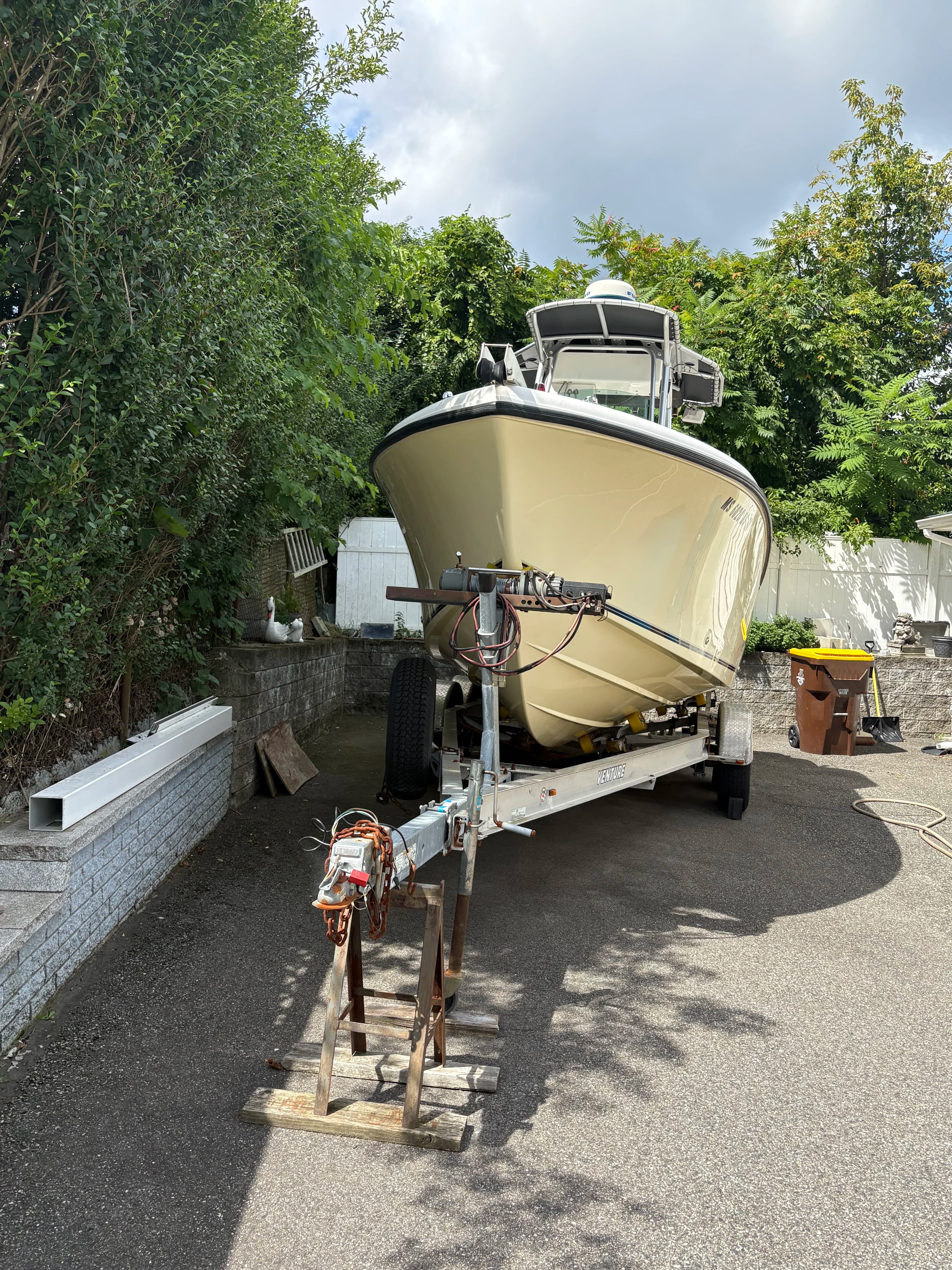2006 Mako 234