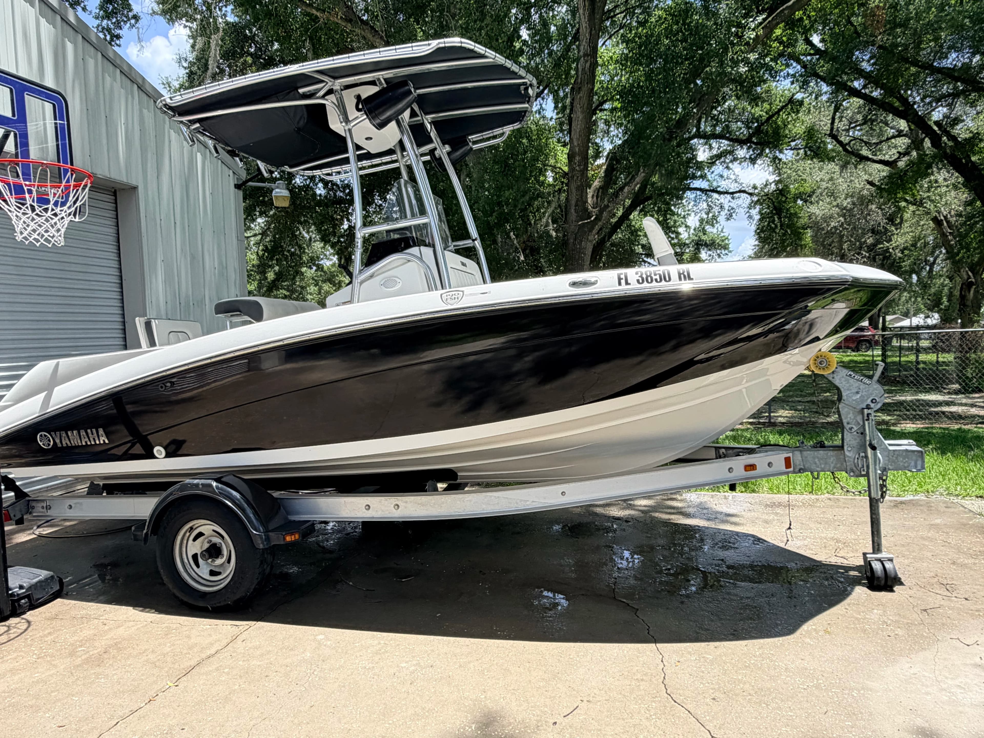 2017 Yamaha 190 FSH Deluxe