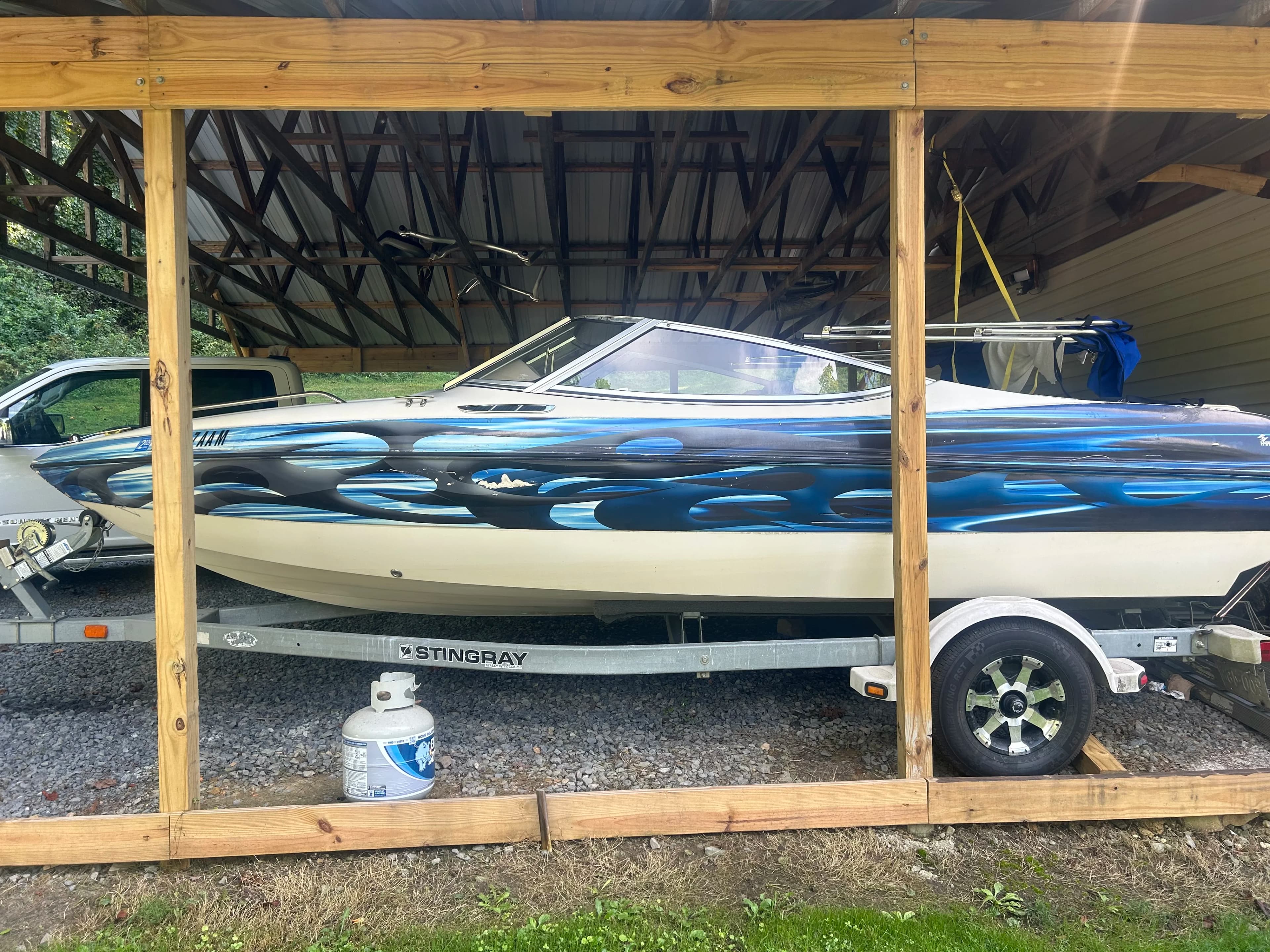 2002 Stingray 180LS thumbnail 1