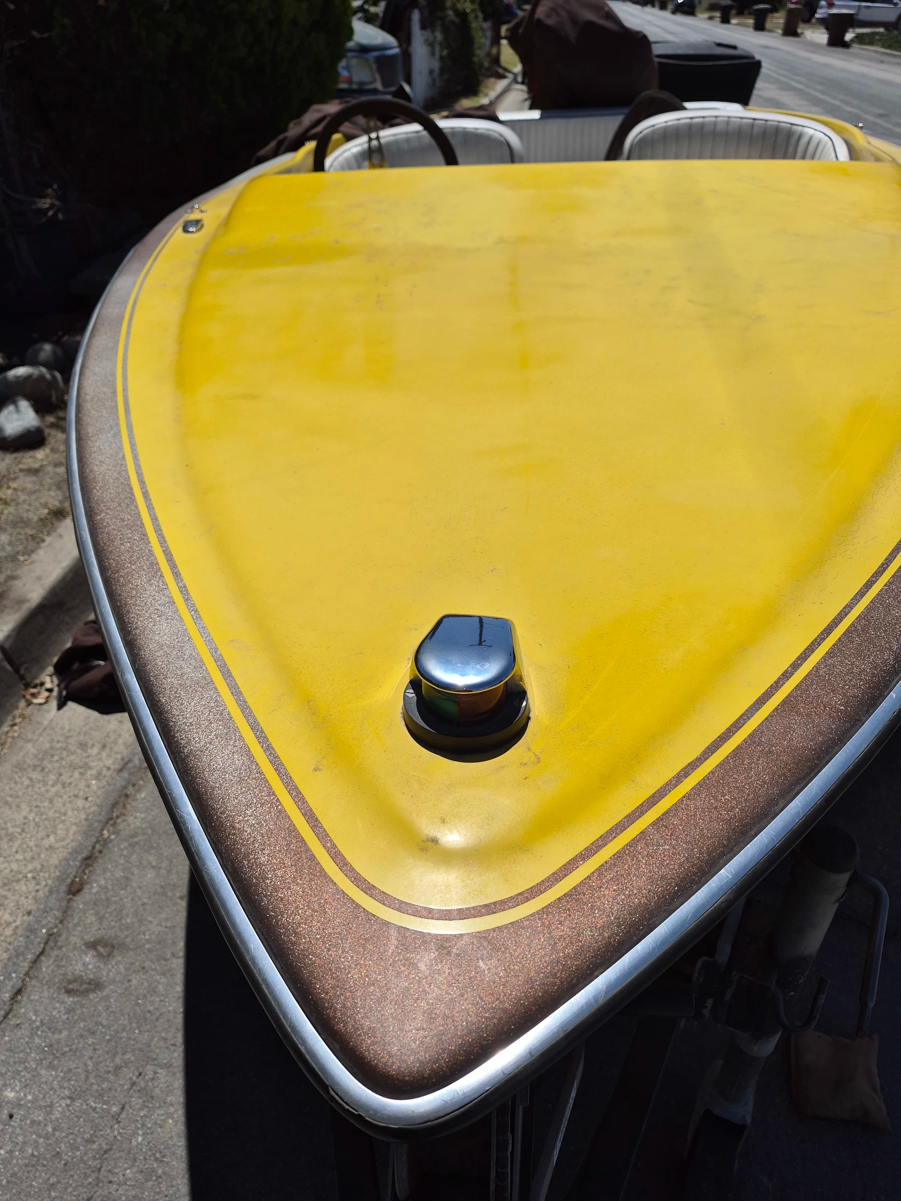 1971 Yellow Kona lake boat 1400 mercury engine 18ft 140 hp.