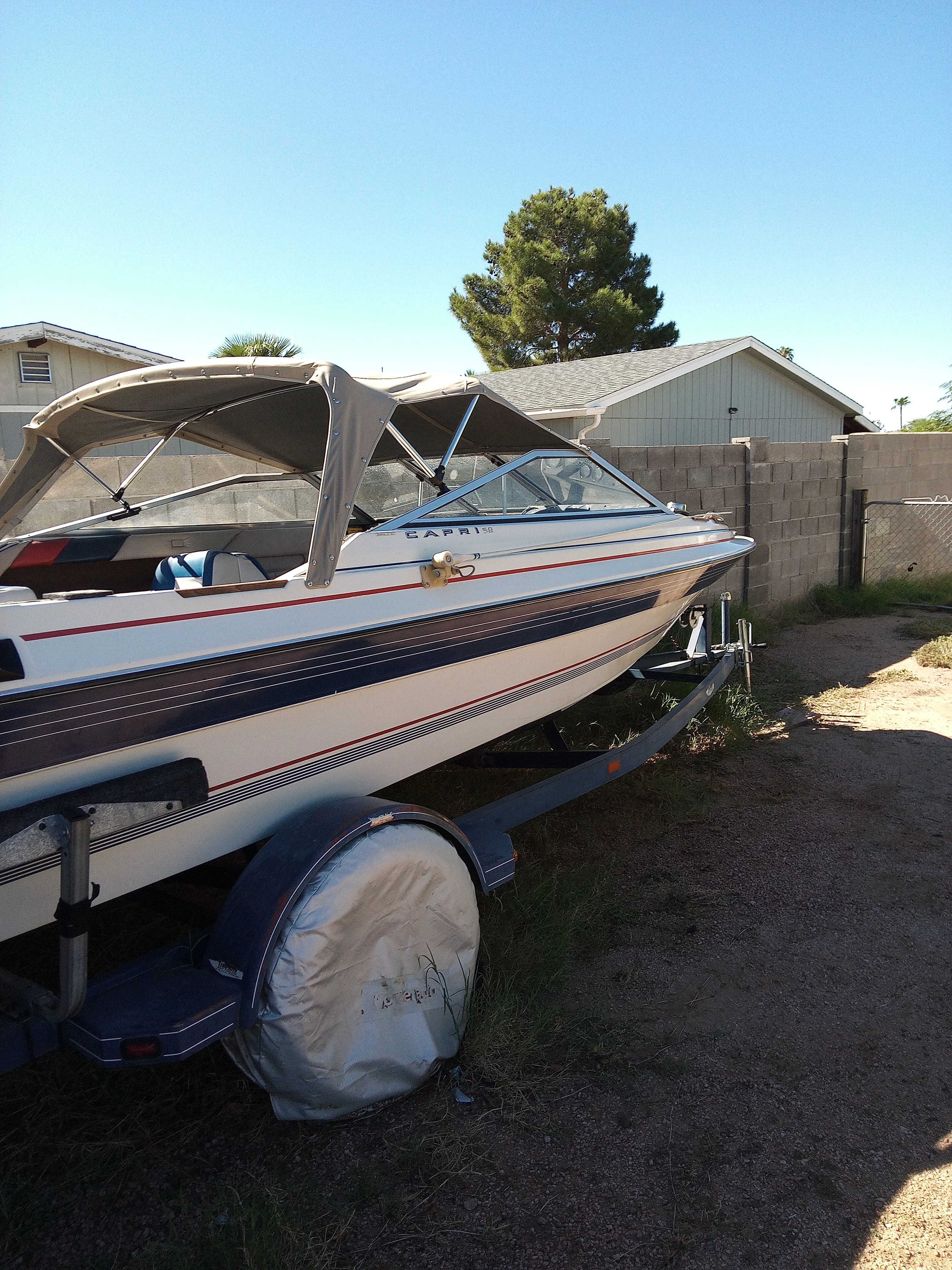 1985 Bayliner Capri thumbnail 1