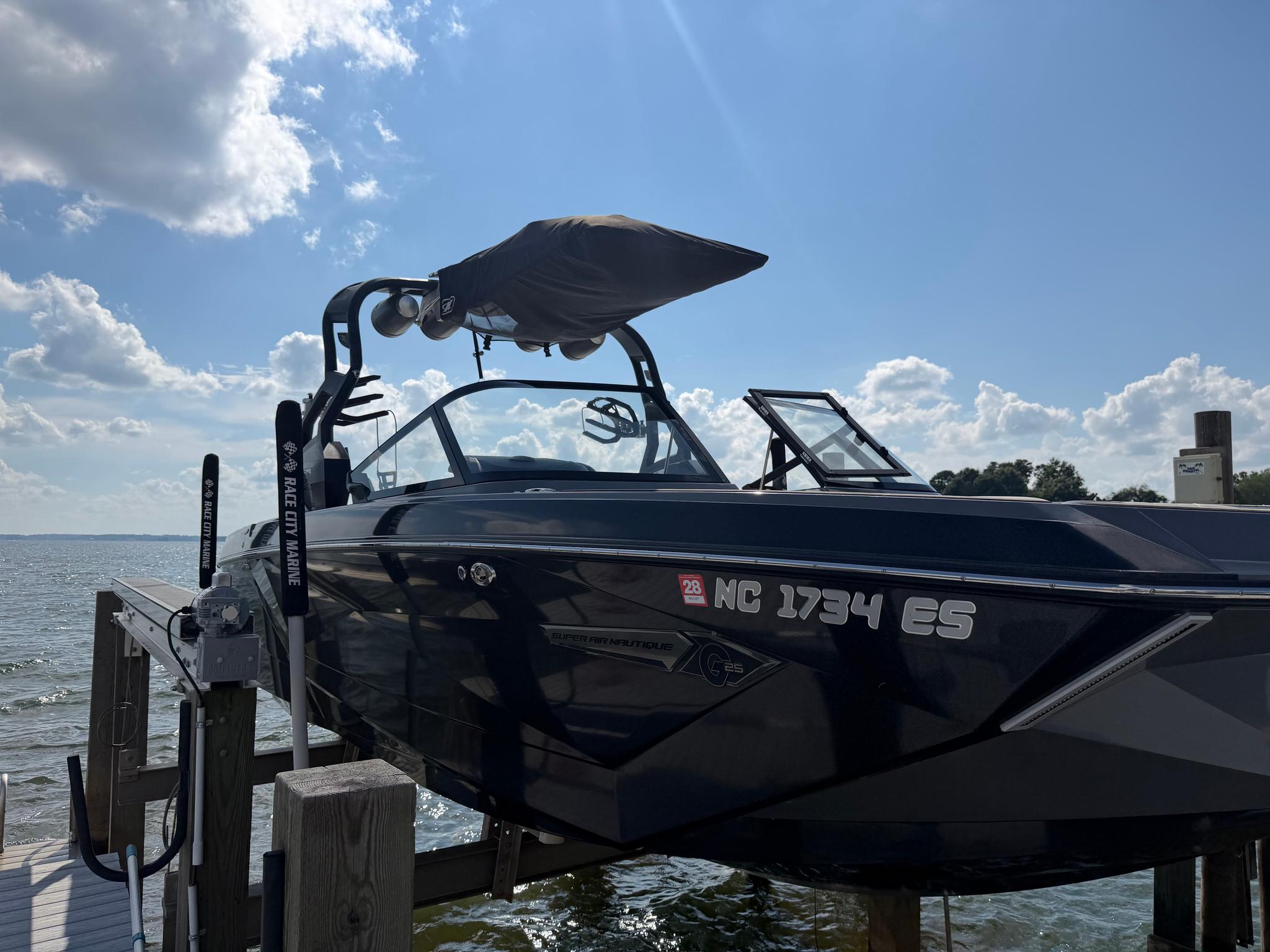 2021 Nautique G25 thumbnail 1